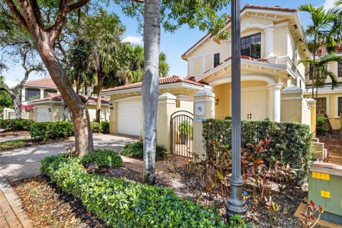 Townhouse in Weston, Florida 4 bedrooms, 219.25 sq.m. № 2189410