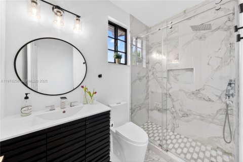 Townhouse in Weston, Florida 4 bedrooms, 219.25 sq.m. № 2189410 - photo 19