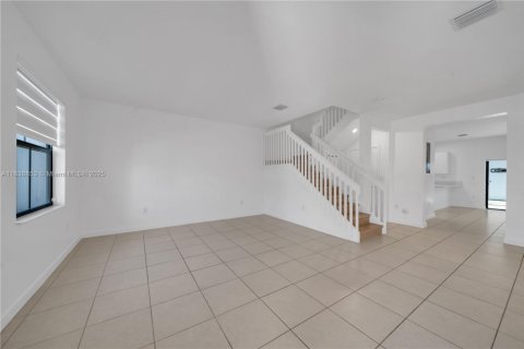 House in Homestead, Florida 3 bedrooms, 149.76 sq.m. № 1827527 - photo 9