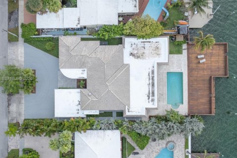 Casa en venta en Miami Beach, Florida, 4 dormitorios, 400.87 m2 № 2268715 - foto 11