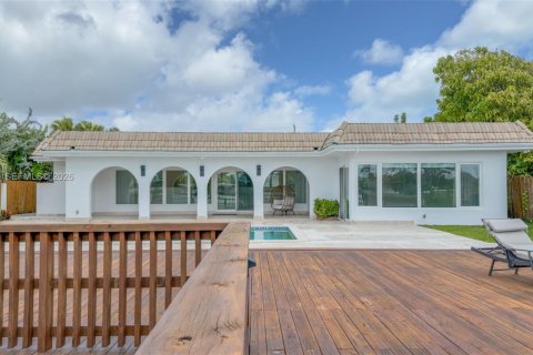 Casa en venta en Miami Beach, Florida, 4 dormitorios, 400.87 m2 № 2268715 - foto 27