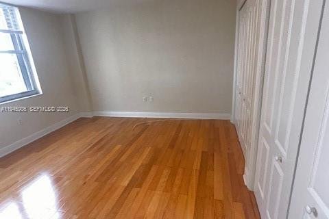 Condo in Coral Gables, Florida, 2 bedrooms  № 2003364 - photo 17