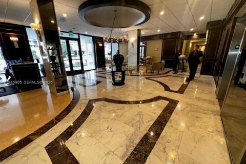 Condo in Coral Gables, Florida, 2 bedrooms  № 2003364 - photo 26