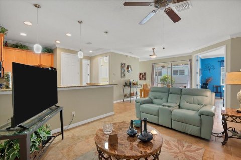 House in Englewood, Florida 2 bedrooms, 148.09 sq.m. № 996547 - photo 8
