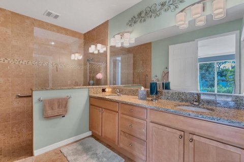House in Englewood, Florida 2 bedrooms, 148.09 sq.m. № 996547 - photo 17