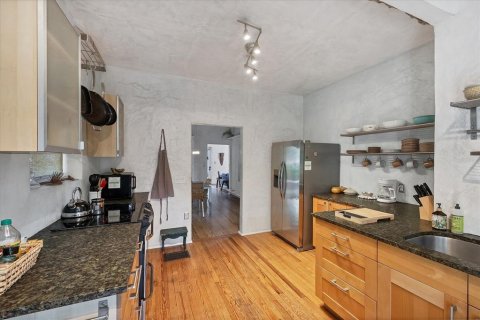 House in Sarasota, Florida 2 bedrooms, 109.07 sq.m. № 2235634 - photo 14