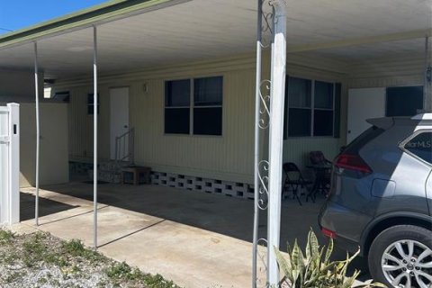 House in Clearwater, Florida 2 bedrooms, 98.1 sq.m. № 2099209 - photo 3