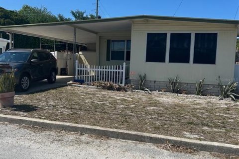 House in Clearwater, Florida 2 bedrooms, 98.1 sq.m. № 2099209 - photo 2