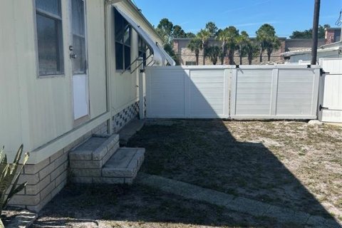 House in Clearwater, Florida 2 bedrooms, 98.1 sq.m. № 2099209 - photo 17