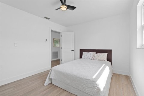 Casa en venta en Saint Petersburg, Florida, 3 dormitorios, 101.36 m2 № 1884626 - foto 16