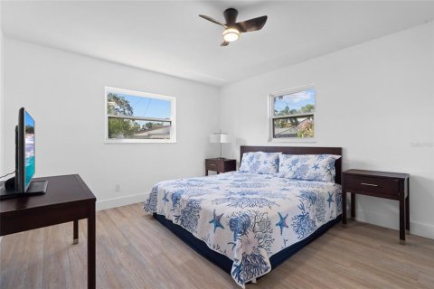 Casa en venta en Saint Petersburg, Florida, 3 dormitorios, 101.36 m2 № 1884626 - foto 13