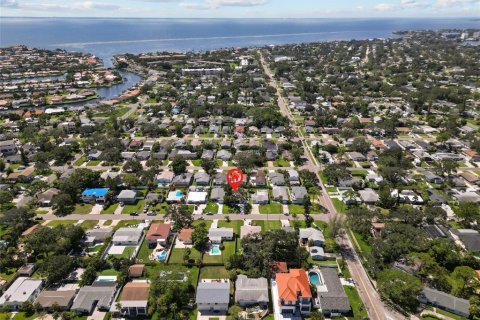 Casa en venta en Saint Petersburg, Florida, 3 dormitorios, 101.36 m2 № 1884626 - foto 29