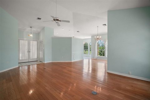 House in Mount Dora, Florida 3 bedrooms, 156.35 sq.m. № 1851731 - photo 23