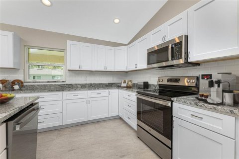 Casa en venta en North Port, Florida, 3 dormitorios, 133.5 m2 № 1835490 - foto 12