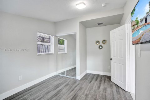 Купить виллу или дом в Форт-Лодердейл, Флорида 4 спальни, 81.29м2, № 2044999 - фото 22