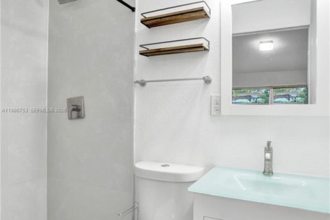 Купить виллу или дом в Форт-Лодердейл, Флорида 4 спальни, 81.29м2, № 2044999 - фото 19