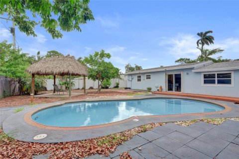 Купить виллу или дом в Форт-Лодердейл, Флорида 4 спальни, 81.29м2, № 2044999 - фото 1