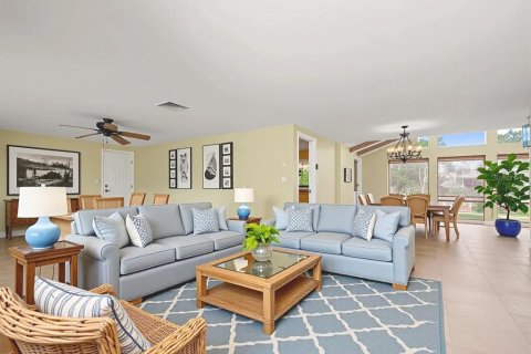 Casa en venta en Hudson, Florida, 2 dormitorios, 150.22 m2 № 1845049 - foto 4