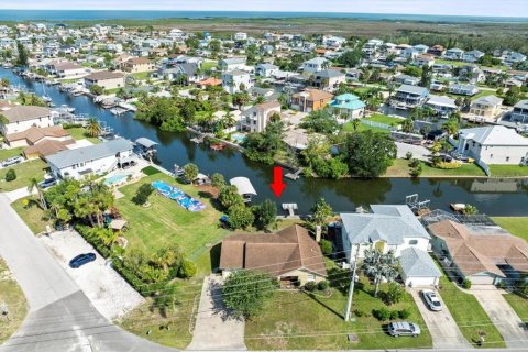 Casa en venta en Hudson, Florida, 2 dormitorios, 150.22 m2 № 1845049 - foto 2