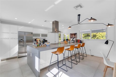 Снять в аренду виллу или дом в Пайнкрест, Флорида 4 спальни, 168.9м2, № 1998450 - фото 12