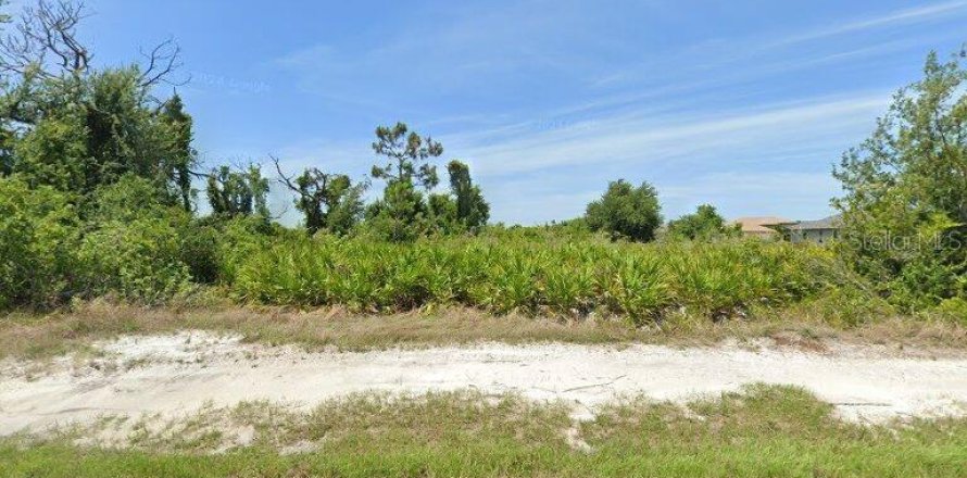 Land in Port Charlotte, Florida № 2160161