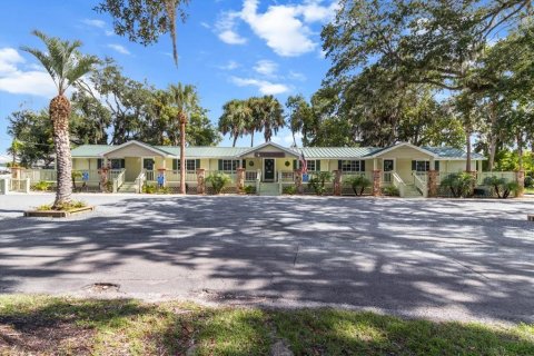 Propiedad comercial en venta en Crystal River, Florida, 224.82 m2 № 1882952 - foto 1