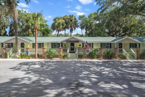Propiedad comercial en venta en Crystal River, Florida, 224.82 m2 № 1882952 - foto 4