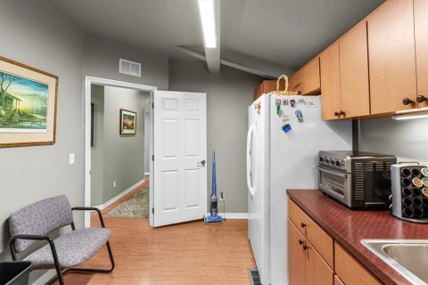 Propiedad comercial en venta en Crystal River, Florida, 224.82 m2 № 1882952 - foto 21
