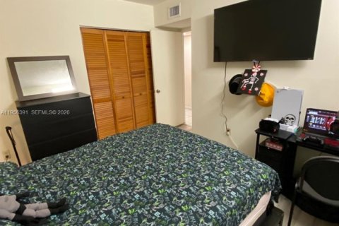 Condominio en alquiler en Miami, Florida, 3 dormitorios, 106.84 m2 № 2011655 - foto 17