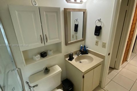 Condominio en alquiler en Miami, Florida, 3 dormitorios, 106.84 m2 № 2011655 - foto 9