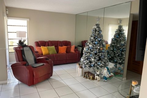 Condominio en Miami, Florida, 3 dormitorios  № 2011655