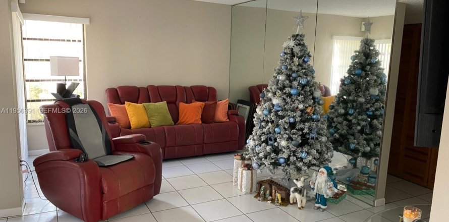 Condominio en Miami, Florida, 3 dormitorios  № 2011655