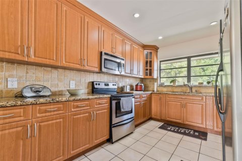 Casa en venta en Miami, Florida, 2 dormitorios, 118.36 m2 № 1848278 - foto 11