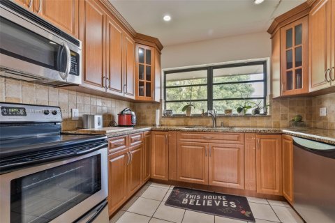 Casa en venta en Miami, Florida, 2 dormitorios, 118.36 m2 № 1848278 - foto 10