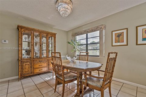 Casa en venta en Miami, Florida, 2 dormitorios, 118.36 m2 № 1848278 - foto 9