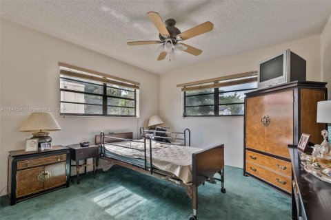 Casa en venta en Miami, Florida, 2 dormitorios, 118.36 m2 № 1848278 - foto 14