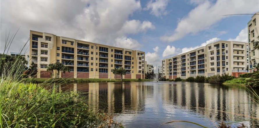 Condo à New Smyrna Beach, Floride, 2 chambres № 2403519