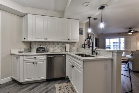 Copropriété à louer à New Smyrna Beach, Floride: 2 chambres, 129.04 m2 № 2403519 - photo 17