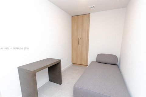 Copropriété à louer à Miami, Floride: 1 chambre, 61.22 m2 № 2046924 - photo 9