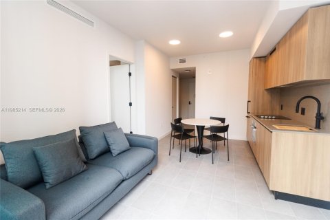 Copropriété à louer à Miami, Floride: 1 chambre, 61.22 m2 № 2046924 - photo 2