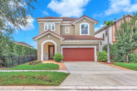 Casa en Fish Hawk, Florida 4 dormitorios, 221.39 m2 № 2381340
