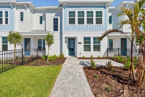 Adosado en Sarasota, Florida 3 dormitorios, 162.21 m2 № 2107655