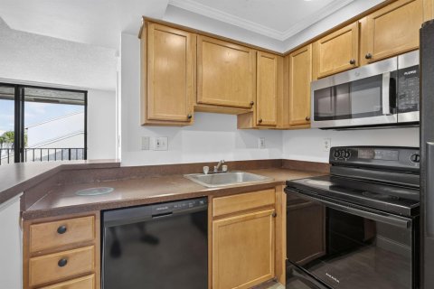 Copropriété à louer à West Palm Beach, Floride: 2 chambres, 67.63 m2 № 2387760 - photo 25