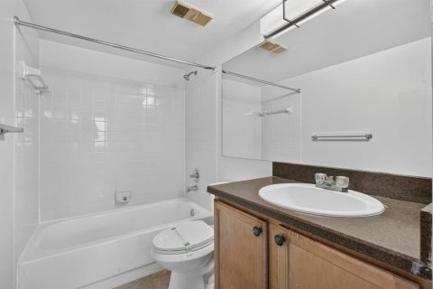 Copropriété à louer à West Palm Beach, Floride: 2 chambres, 67.63 m2 № 2387760 - photo 30