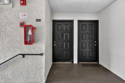 Copropriété à louer à West Palm Beach, Floride: 2 chambres, 67.63 m2 № 2387760 - photo 9