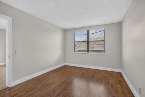 Copropriété à louer à West Palm Beach, Floride: 2 chambres, 67.63 m2 № 2387760 - photo 28