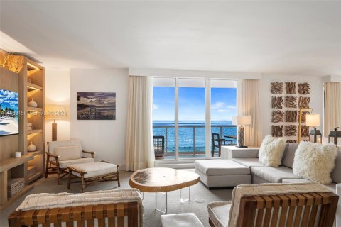 Condo in Miami Beach, Florida, 3 bedrooms  № 2052693 - photo 3