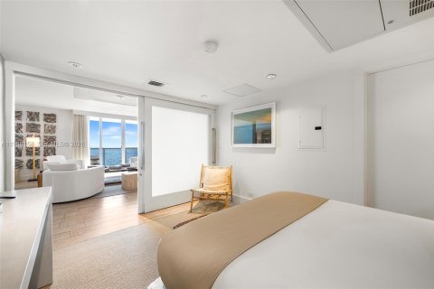 Condo in Miami Beach, Florida, 3 bedrooms  № 2052693 - photo 11