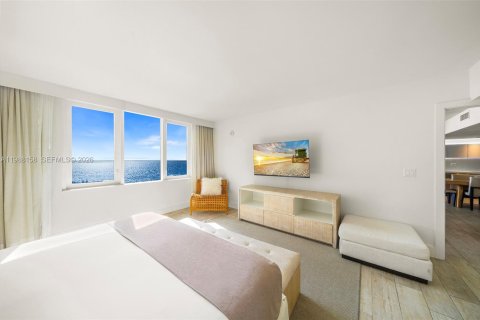Condo in Miami Beach, Florida, 3 bedrooms  № 2052693 - photo 18