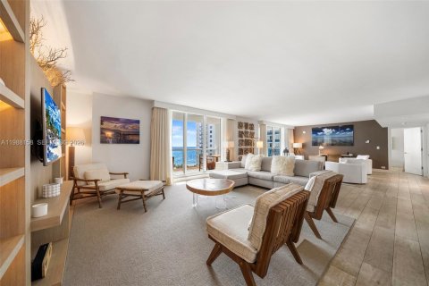 Condo in Miami Beach, Florida, 3 bedrooms  № 2052693 - photo 6